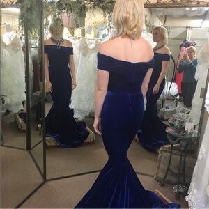 Jessica angel Velvet off the shoulder formal mermaid tail gown prom wedding XS